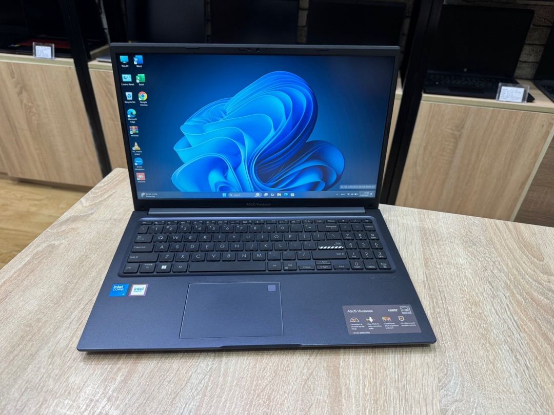 Asus VivoBook 15 — Elektronika, Bakı