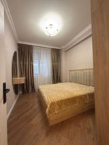 İcarəyə verilir 2 otaqlı yeni tikili 60 m² — İlham bəy
