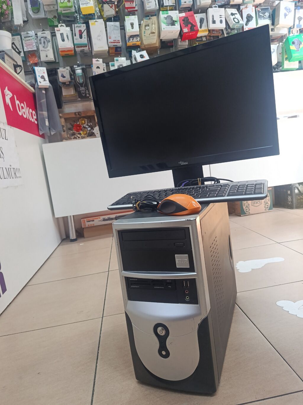 Stolüstü Kompüter Dəsti Komponentlər: - Monitor: Fujitsu Siemens 22" — Elektronika, Bakı (2)