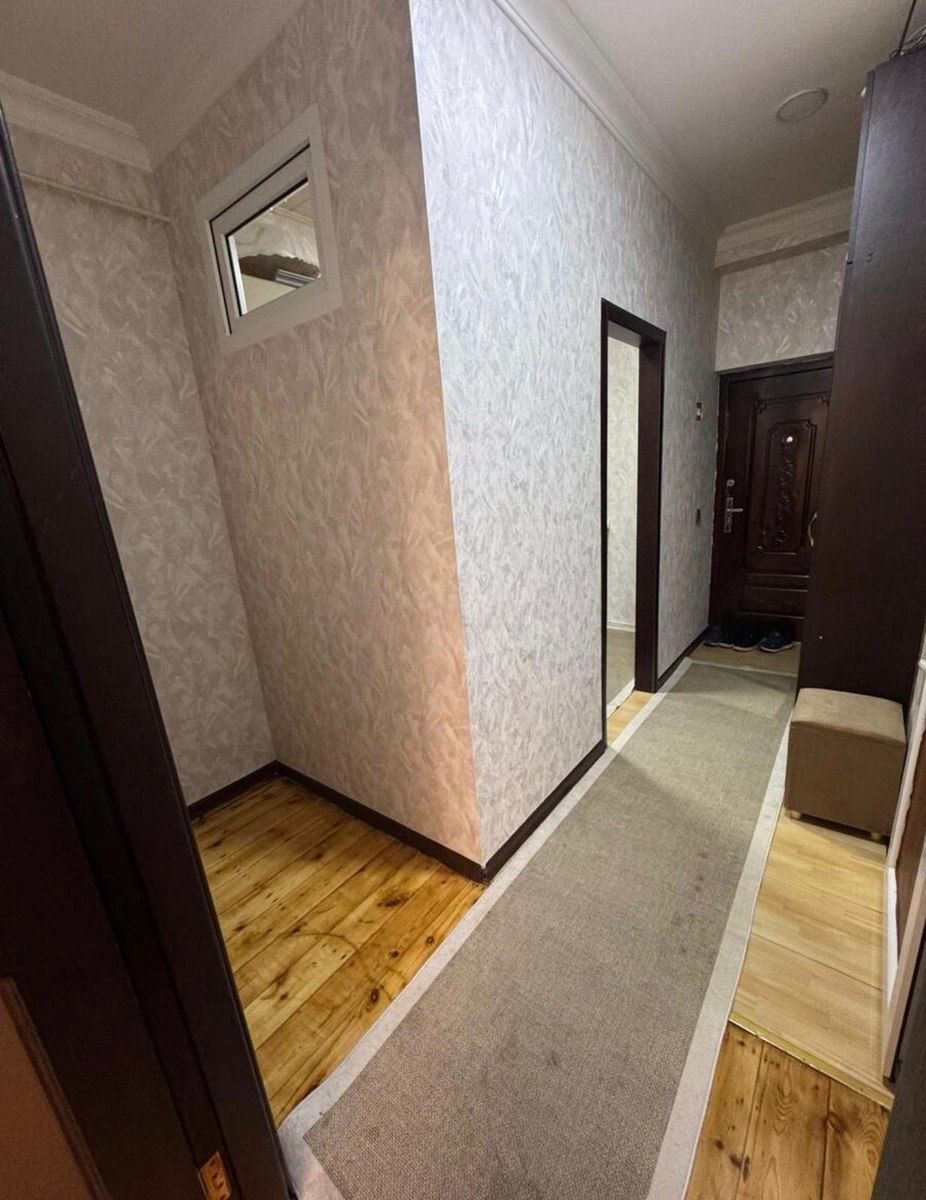 Satılır 2 otaqlı köhnə tikili 69 m² — Mənzil, Bakı (6)
