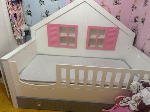 ✅kravat satılır 130 manata ölçü 90*190 Xirdalan aafpark*AFA 7271 — Bakı