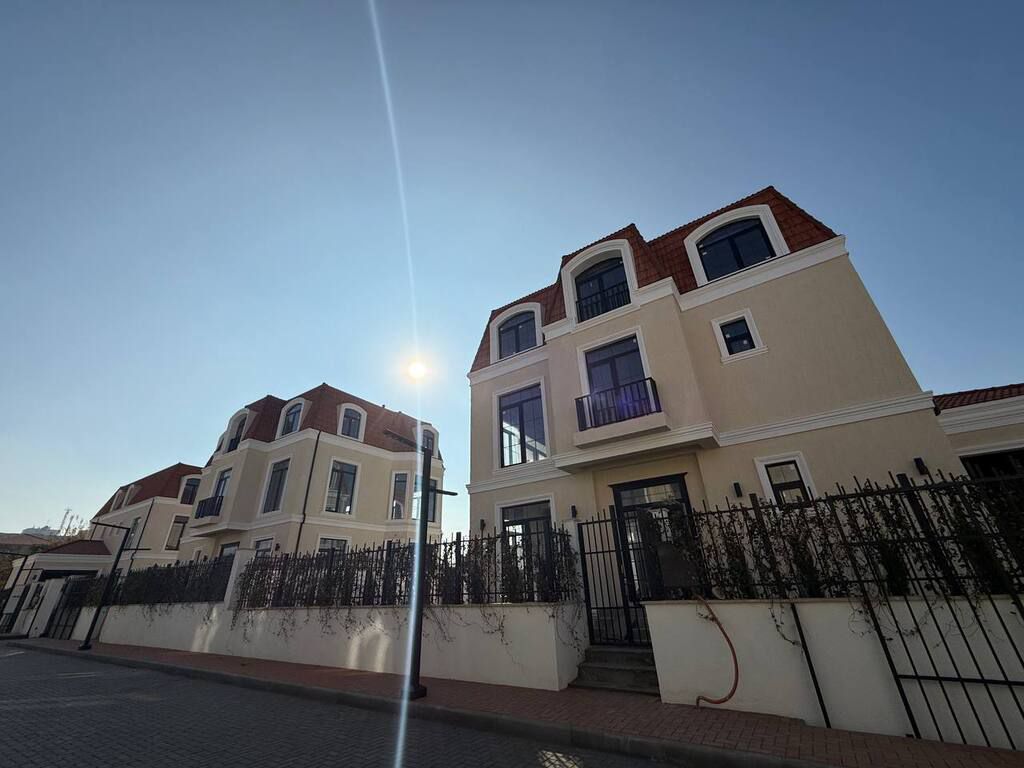 Satılır 7 otaqlı həyət evi/bağ evi 310 m² — Ev, villa, Bakı (4)