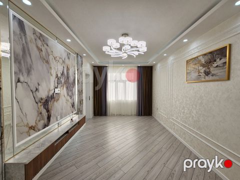 Satılır 2 otaqlı köhnə tikili 60 m²