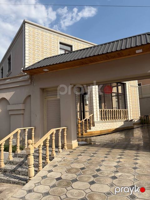 Satılır 5 otaqlı həyət evi/bağ evi 240 m²