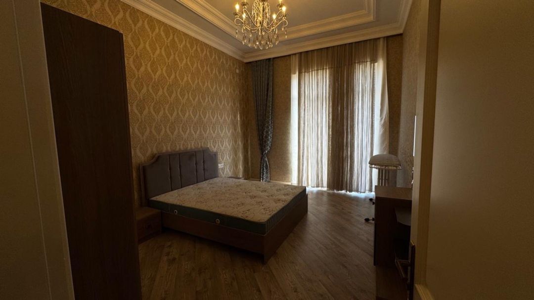 Satılır 5 otaqlı həyət evi/bağ evi 470 m² — Ev, villa, Bakı (8)