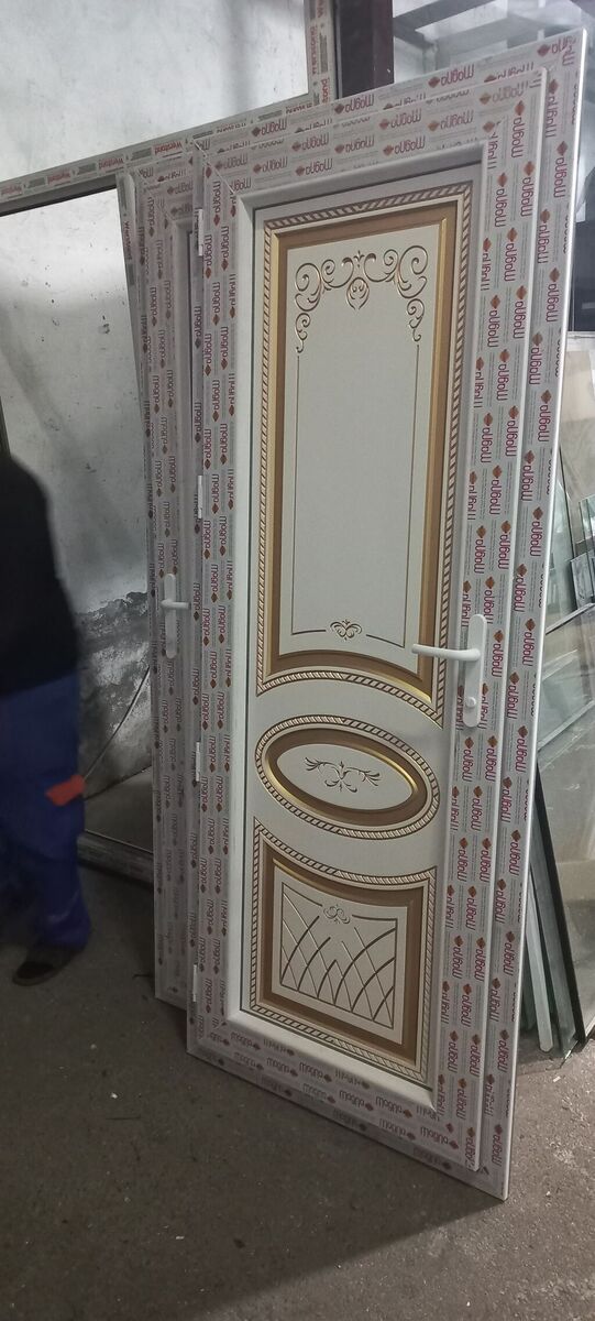 Plastik qapılar — Təmir və inşaat, Bakı (2)