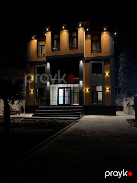Satılır 8 otaqlı həyət evi/bağ evi 800 m²