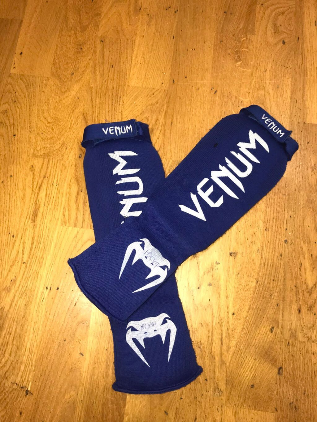 Baldır və ayaq qoruyucusu Brend: Venum Növ: Baldır və ayaq qoruyucusu