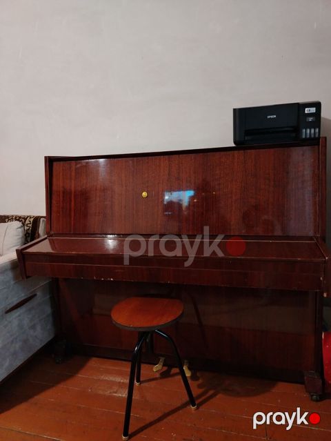 Akkustik vertikal piano –Kuban klassik qəhvəyi cilalı korpus, 88