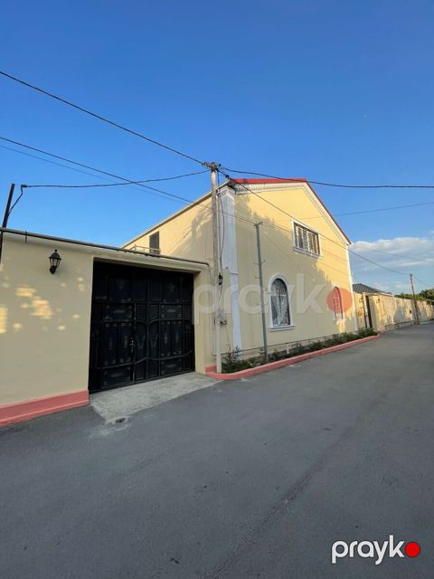 Satılır 6 otaqlı həyət evi/bağ evi 240 m²