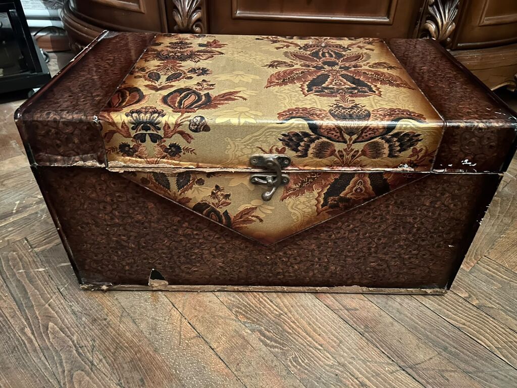 Retro dekorativ sandıq/qutu - Material: sərt karton/kombinə edilmiş