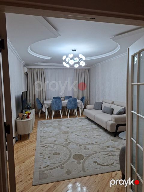 Satılır 3 otaqlı yeni tikili 115 m²
