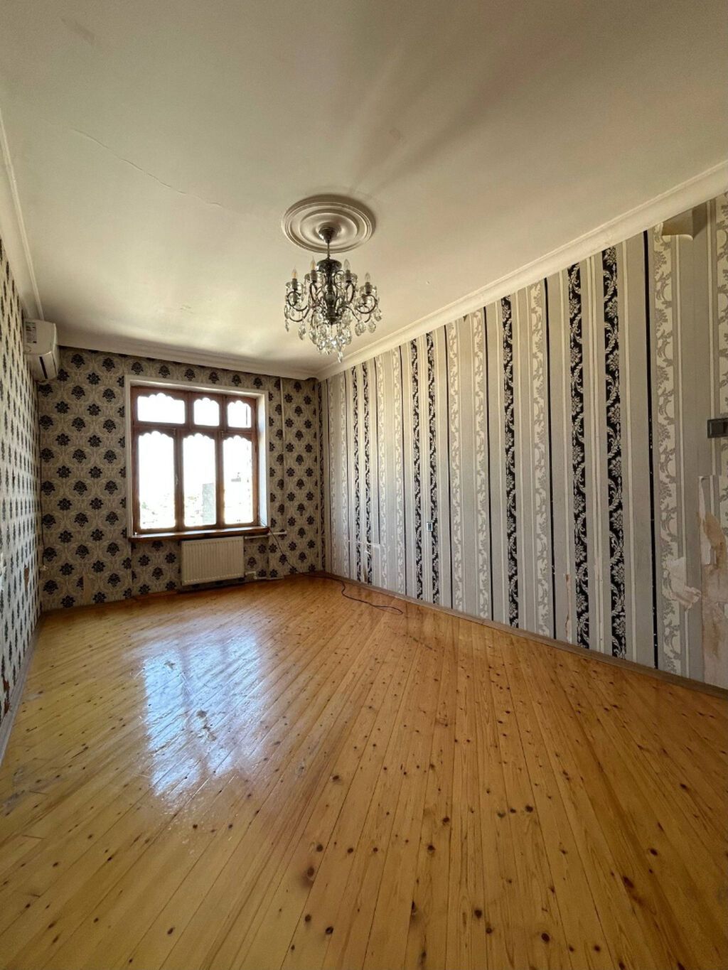 Bakı, Qaraçuxur qəs., 4 otaqlı, Köhnə tikili, 100 kv. m