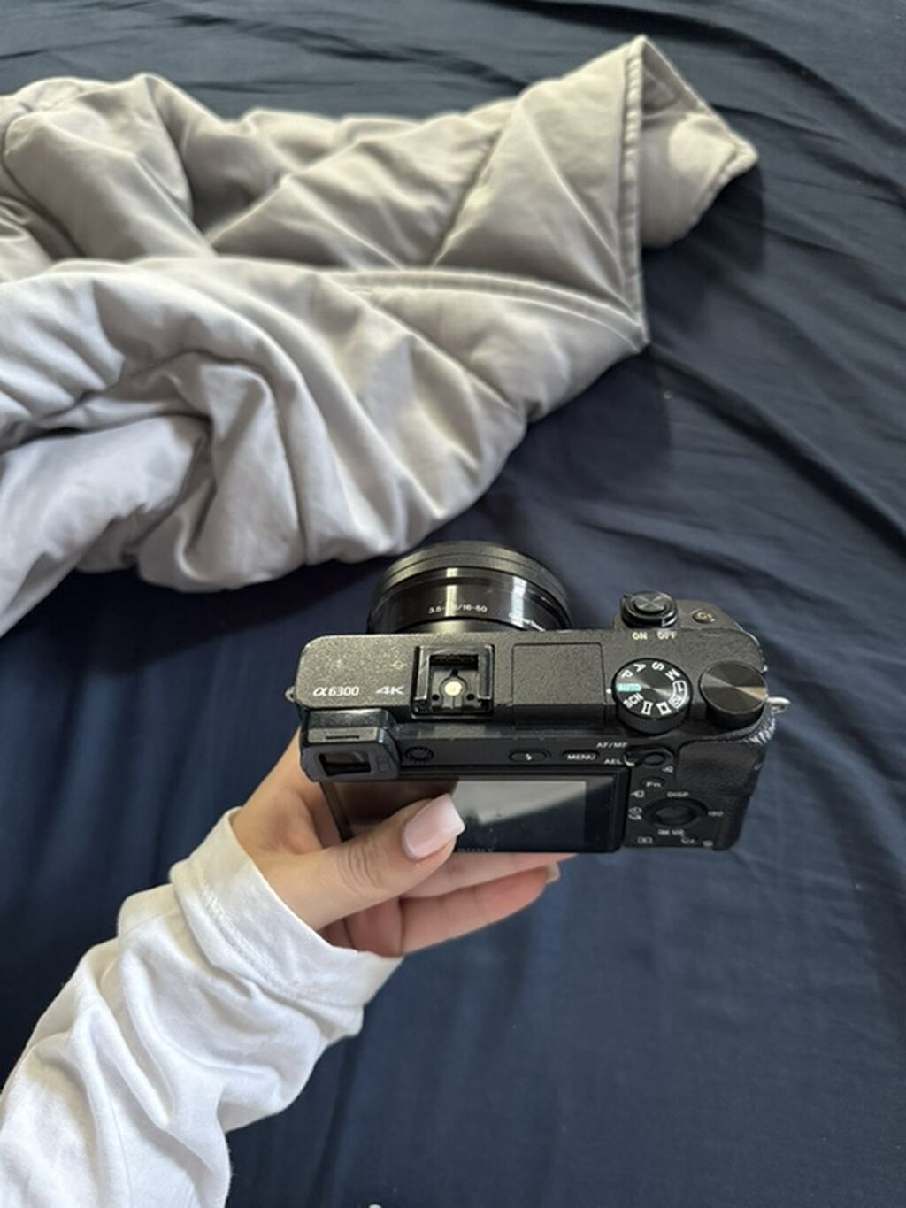Sony Alpha a6300 güzgüsüz fotoaparat + E PZ 16–50mm f/3.5–5.6 OSS — Elektronika, Bakı (2)