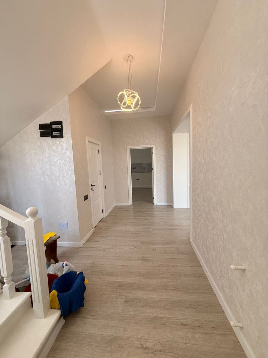 Satılır 4 otaqlı həyət evi/bağ evi 200 m² — Ev, villa, Bakı (9)