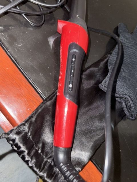 Konus formalı saç buran (curling wand) - Rəng: qırmızı-qara gövdə