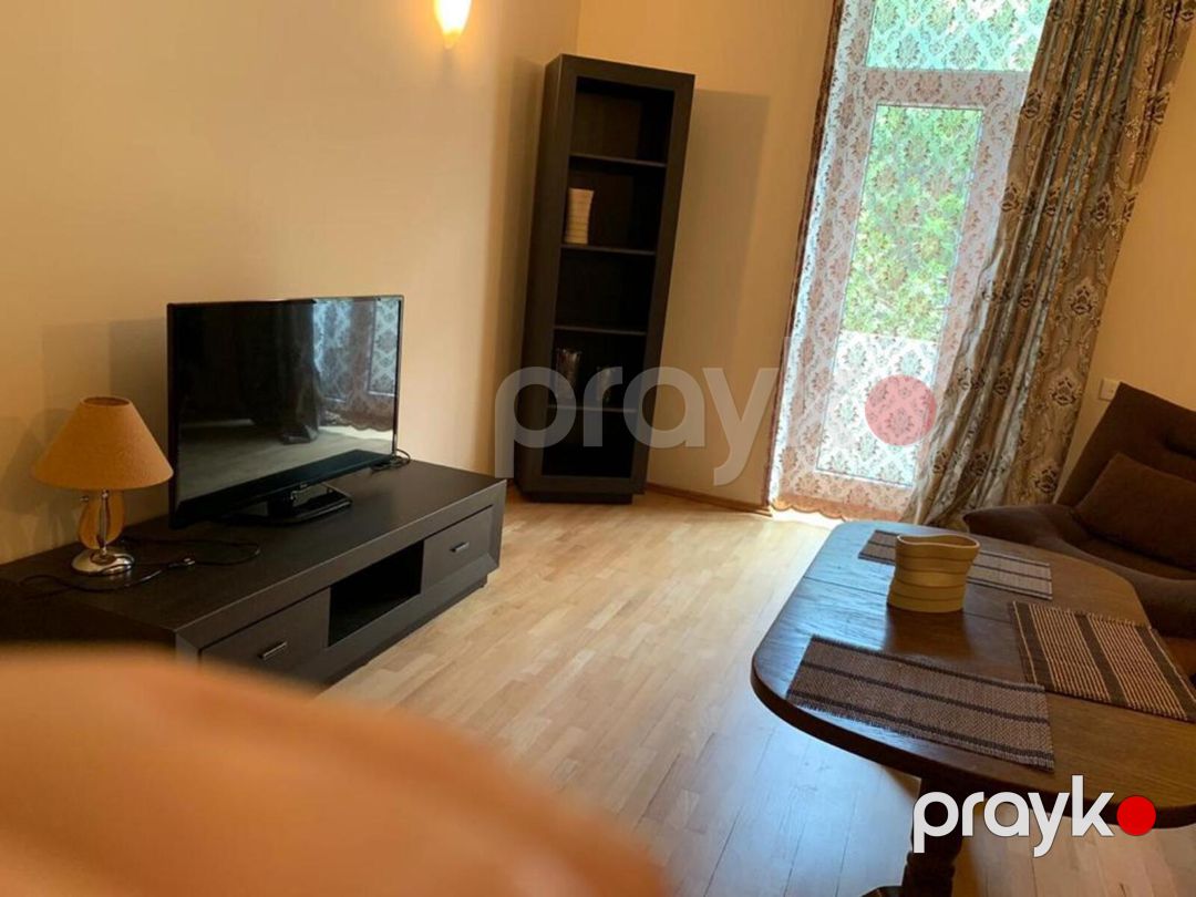 İcarəyə verilir 2 otaqlı köhnə tikili 65 m² — Mənzil, Bakı (2)