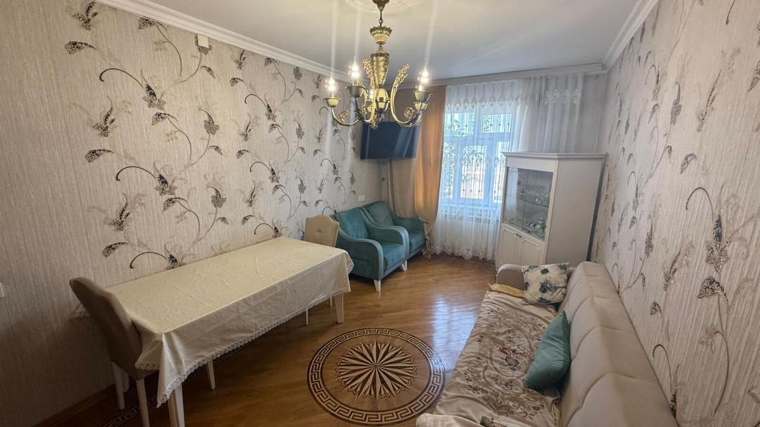 Satılır 4 otaqlı köhnə tikili 110 m² — Mənzil, Bakı (2)