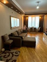 Satılır 2 otaqlı köhnə tikili 58 m² — Mənzil