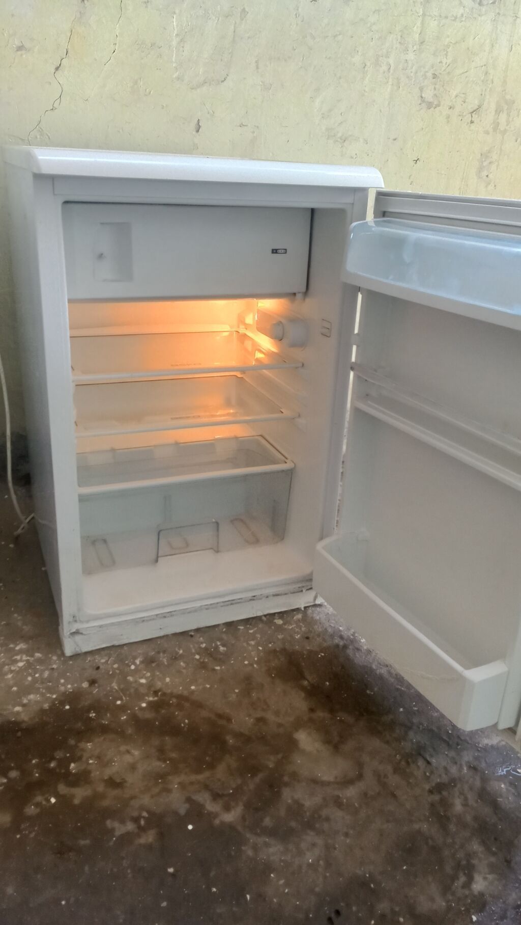 Beko mini soyuducu tam işlək vəziyyətdədir yaxşı soyudur işləyir — Soyuducular, Bakı (2)