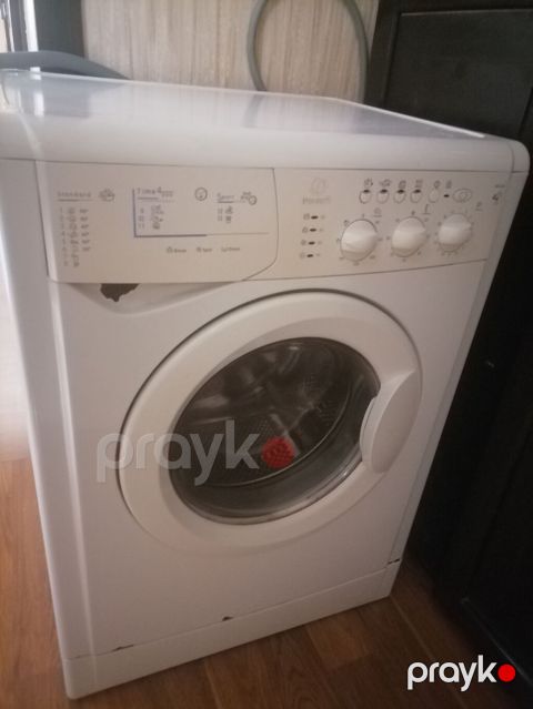 Indesit ön yükləməli paltaryuyan maşın. İşlənmiş. Sliv işləmir ancaq