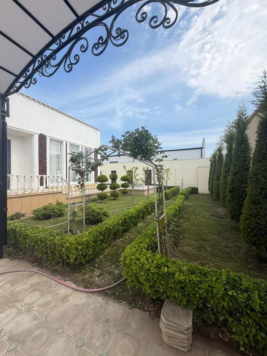Satılır 4 otaqlı həyət evi/bağ evi 200 m² — Ev, villa, Bakı (5)