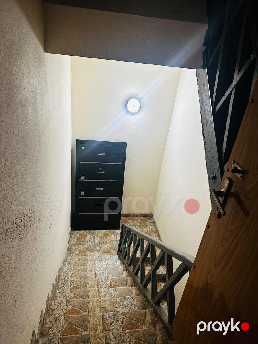 Satılır 2 otaqlı köhnə tikili 45 m² — Mənzil, Bakı (3)