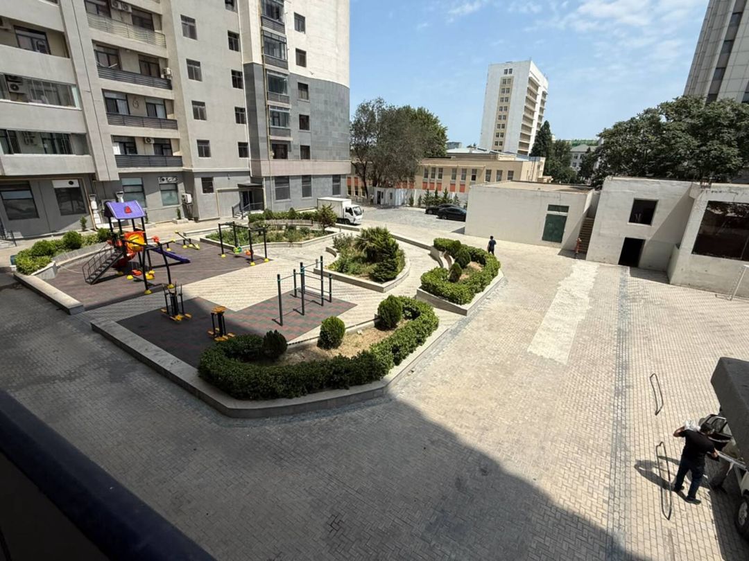 İcarəyə verilir 4 otaqlı yeni tikili 160 m² — Mənzil, Bakı (11)