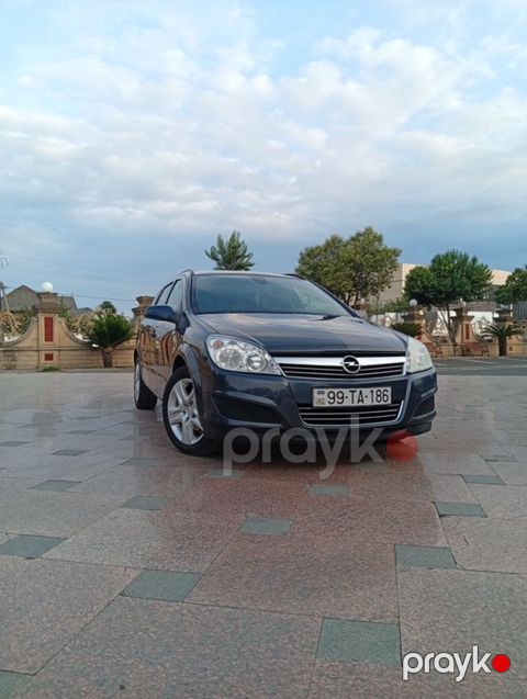 Opel Astra H Caravan (universal kuzov) - Kuzov: universal, 5 qapı -