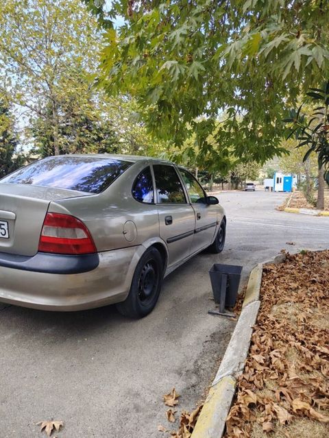 Opel Astra 1.8 Ekotek, 1996 il, sedan