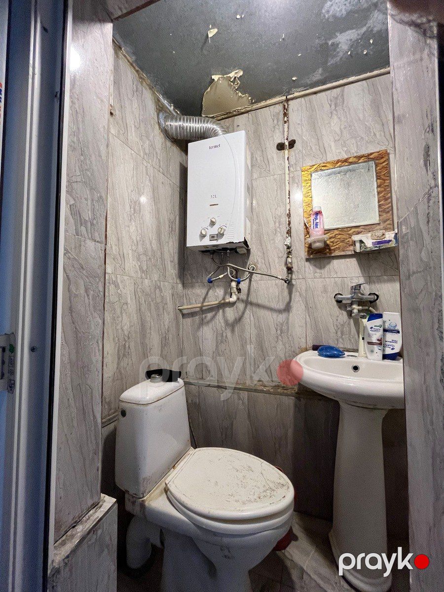 Satılır 2 otaqlı köhnə tikili 50 m² — Mənzil, Bakı (12)