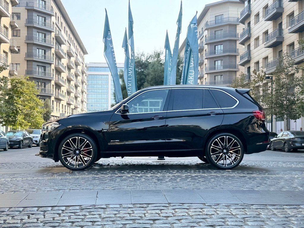 BMW X5, 3.0 L, 2018 il, 49 000 km — Avtomobillər, Bakı (3)