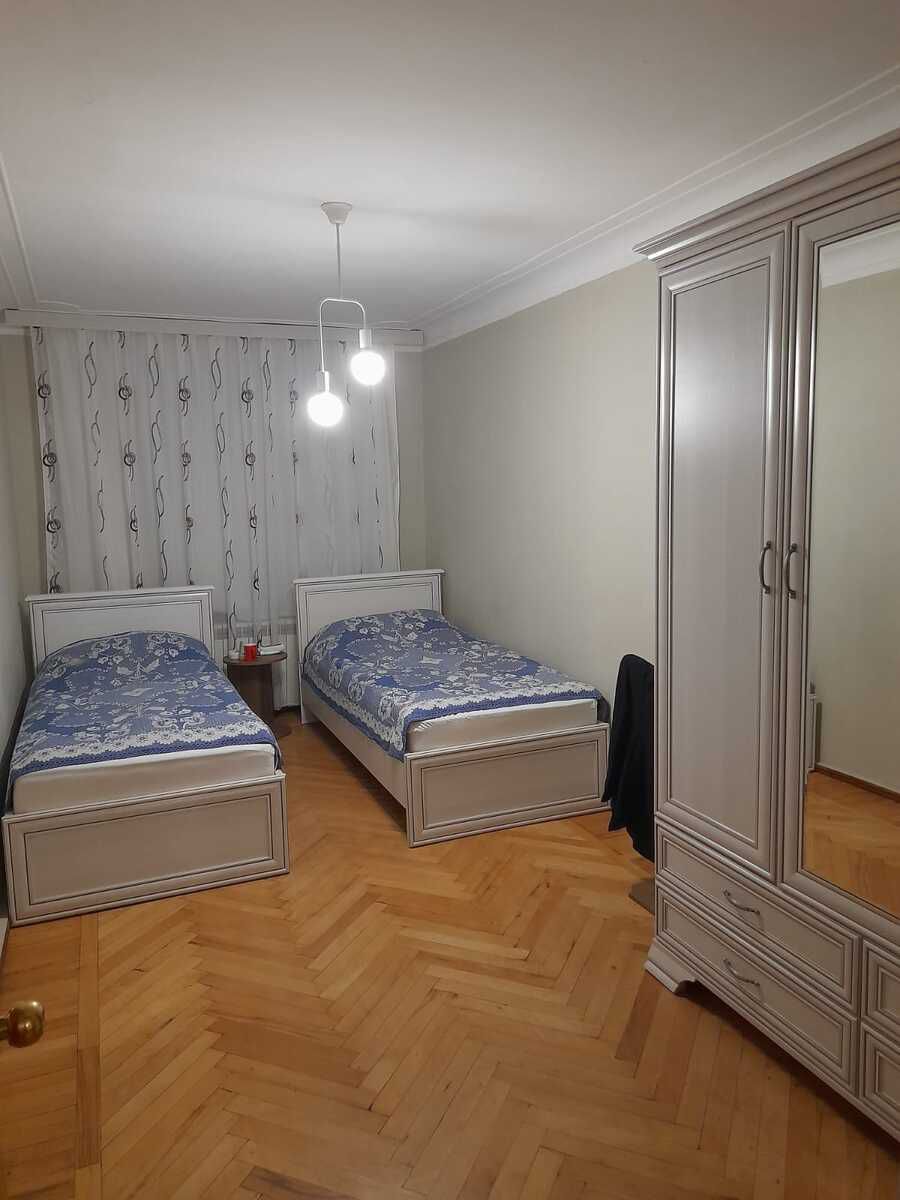 Satılır 2 otaqlı köhnə tikili 50 m² — Mənzil, Bakı (2)