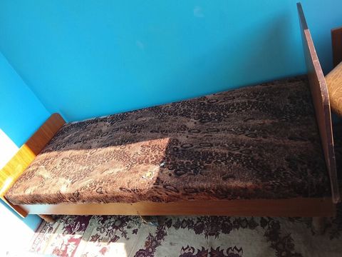 Tək nəfərlik çarpayı - Ölçü: təxmini 90x190 sm (tək ölçü) - Korpus