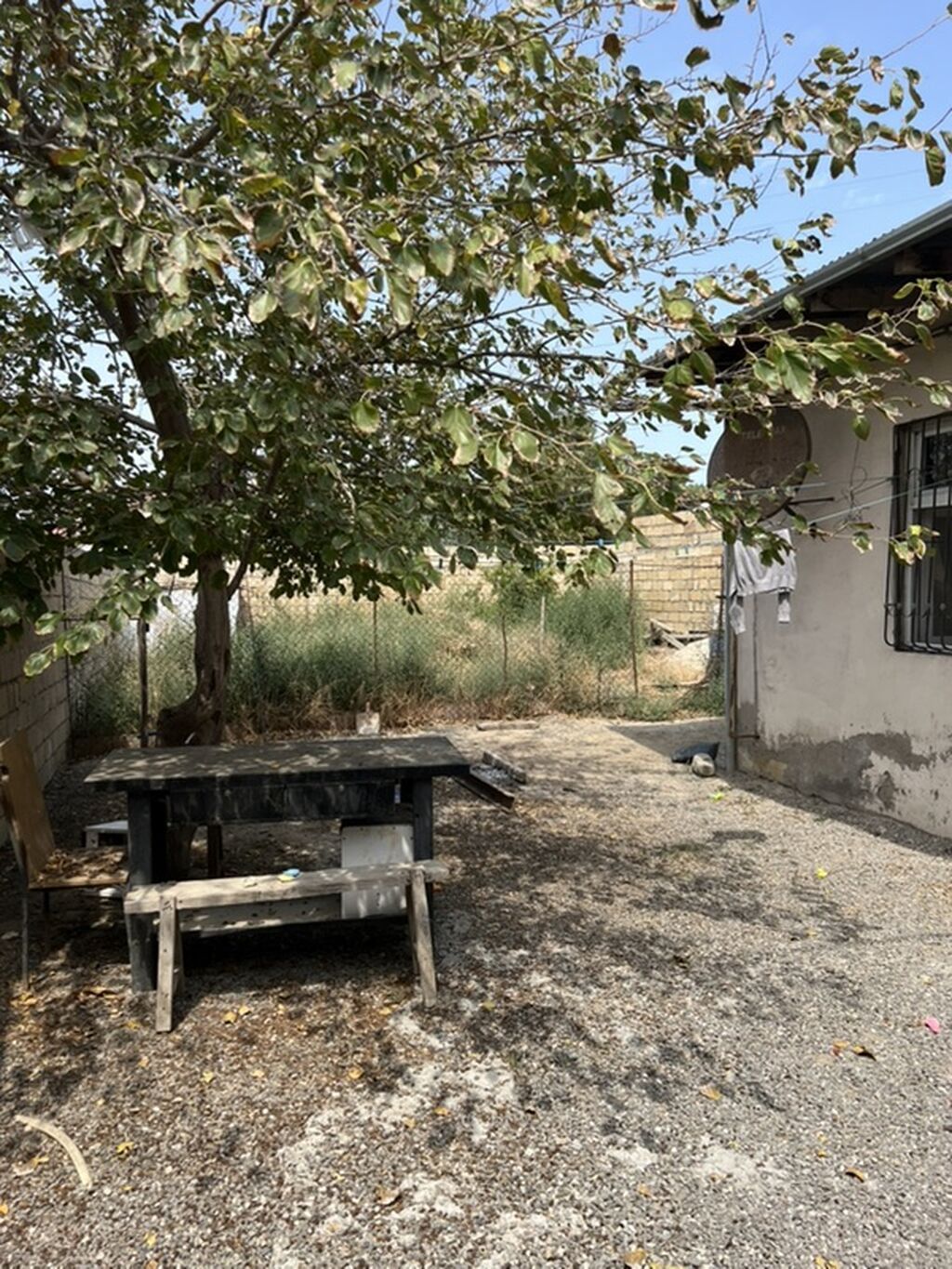 2 sotun içərisindədir, hasarı, darvazası var. Ev kubiklə tikilib, əsas — Torpaq, Mehdiabad (3)