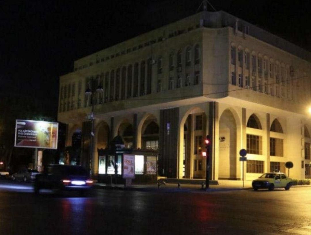 Satılır 2 otaqlı köhnə tikili 52 m² — Mənzil, Bakı (2)