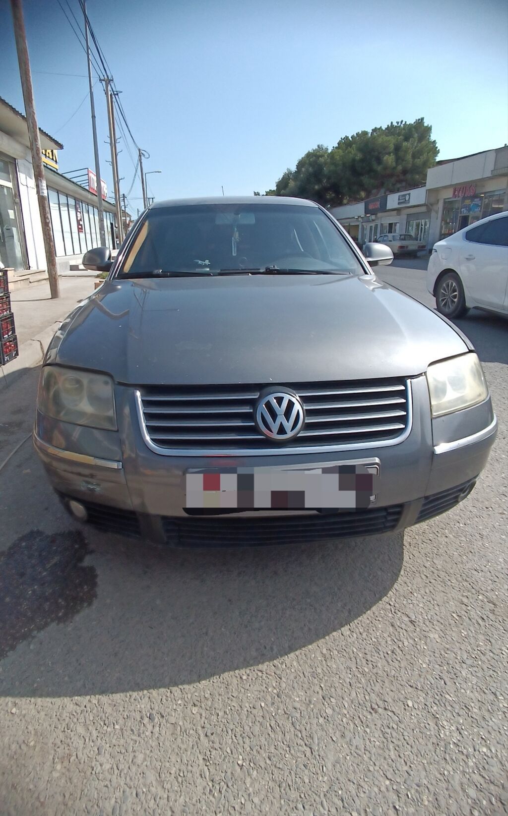 Volkswagen Passat: 1.8 l | 2004 il Sedan