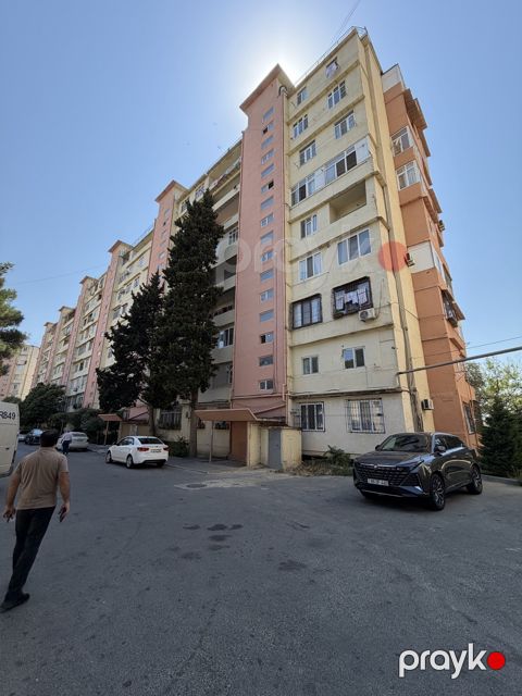 Satılır 3 otaqlı köhnə tikili 90 m²
