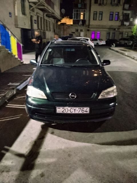 Opel Astra: 2 l | 1998 il 4 km Universal