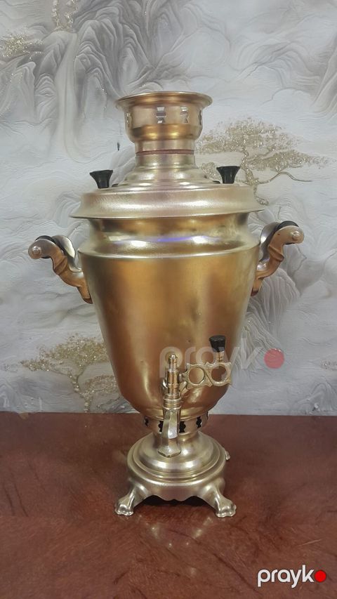 Samovar – 5 litr həcm Qiymət: 200 manat Ünvan: Kürdəxanı - Klassik — Bakı