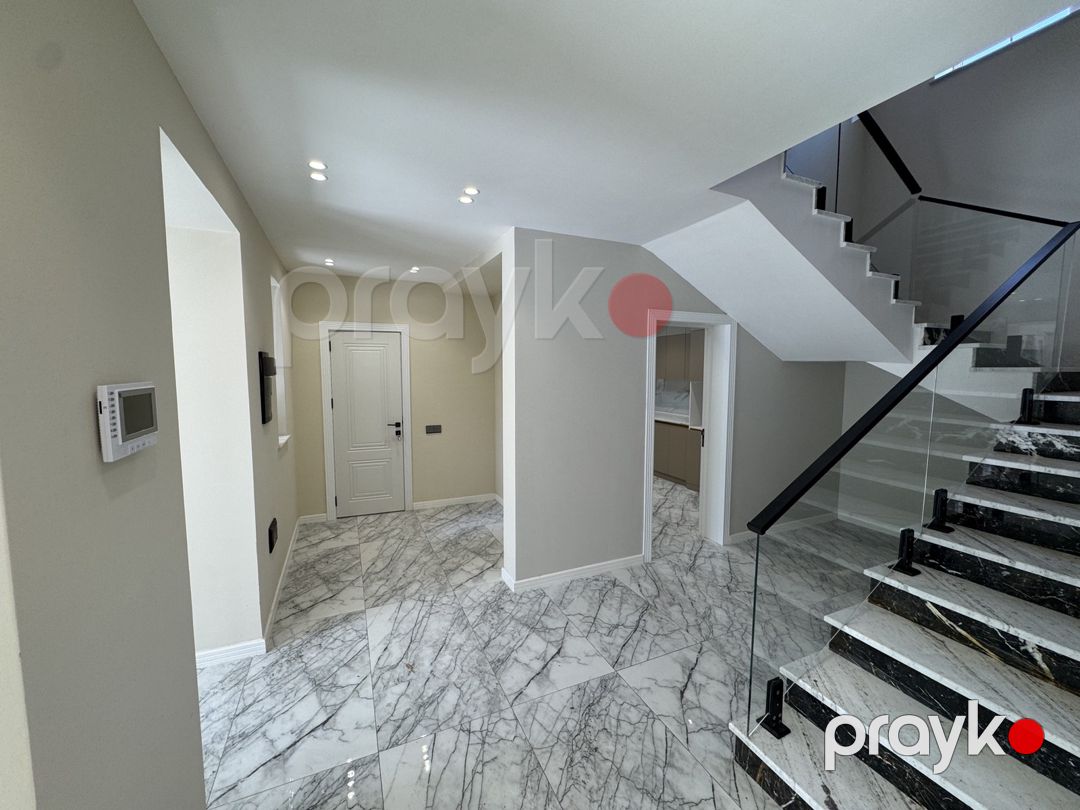 Satılır 10 otaqlı həyət evi/bağ evi 273 m² — Ev, villa, Bakı (12)