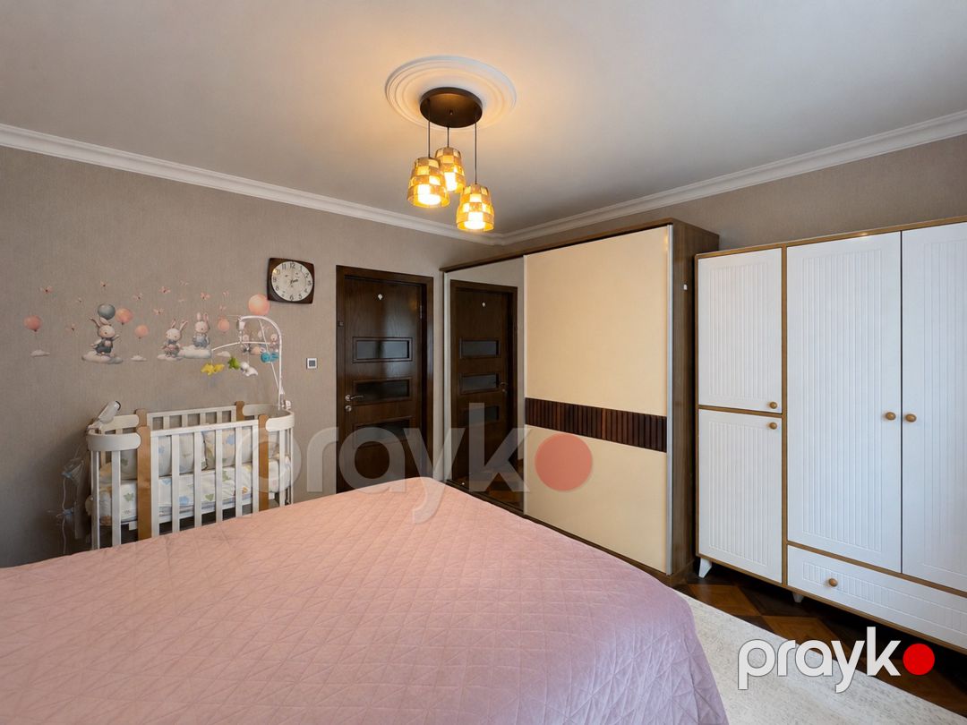 Satılır 2 otaqlı köhnə tikili 100 m² — Mənzil, Bakı (9)