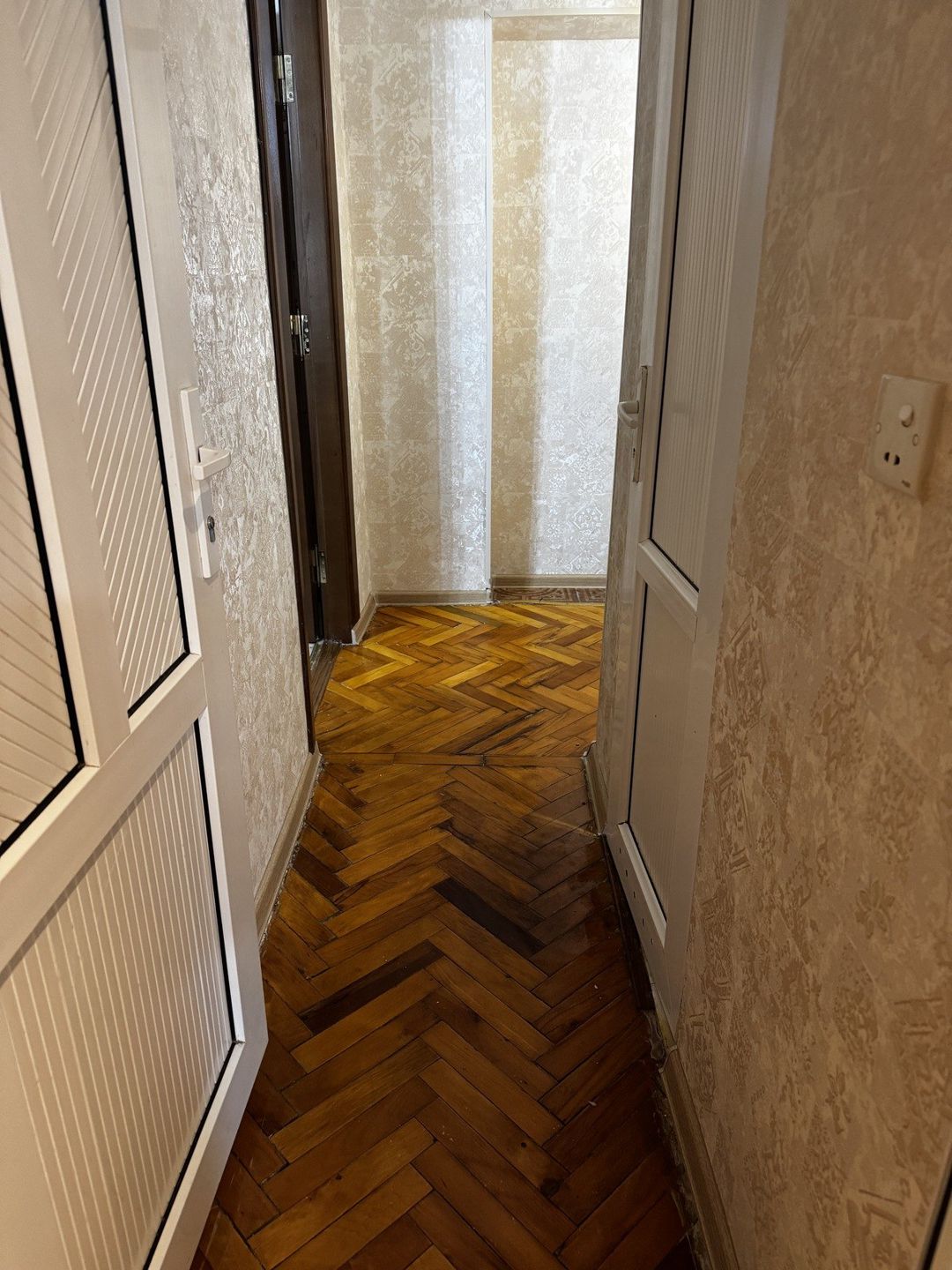Satılır 1 otaqlı köhnə tikili 46 m² — Mənzil, Bakı (4)