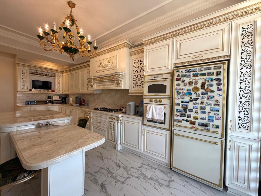 Satılır 4 otaqlı yeni tikili 211 m² — Mənzil, Bakı (9)