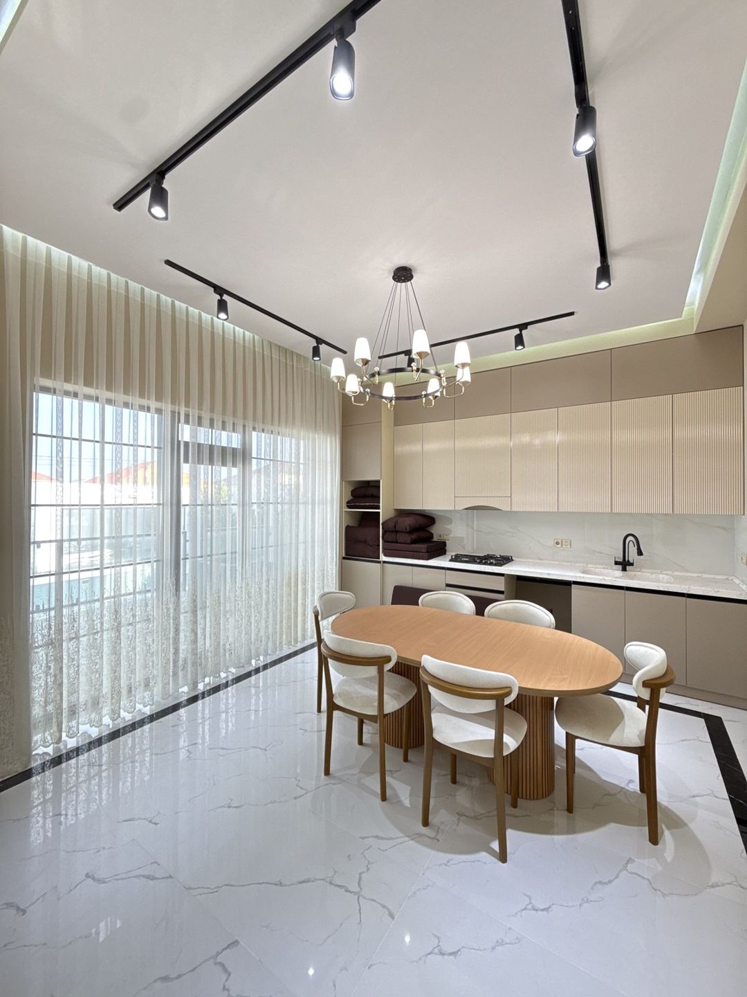 Satılır 4 otaqlı həyət evi/bağ evi 220 m² — Ev, villa, Bakı (12)