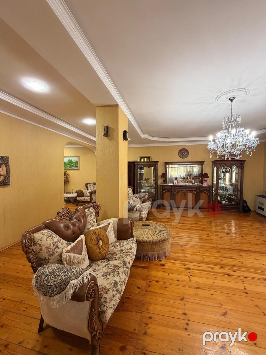 Satılır 8 otaqlı həyət evi/bağ evi 250 m² — Ev, villa, Bakı (8)