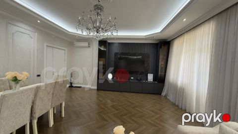 Satılır 3 otaqlı yeni tikili 158 m²