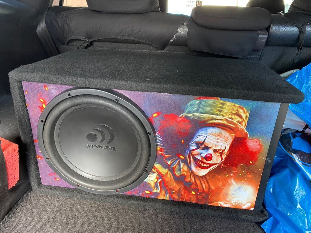 Avtomobil üçün tam audio sistemi - Subwoofer: Massive Audio markalı — Elektronika, Masazır