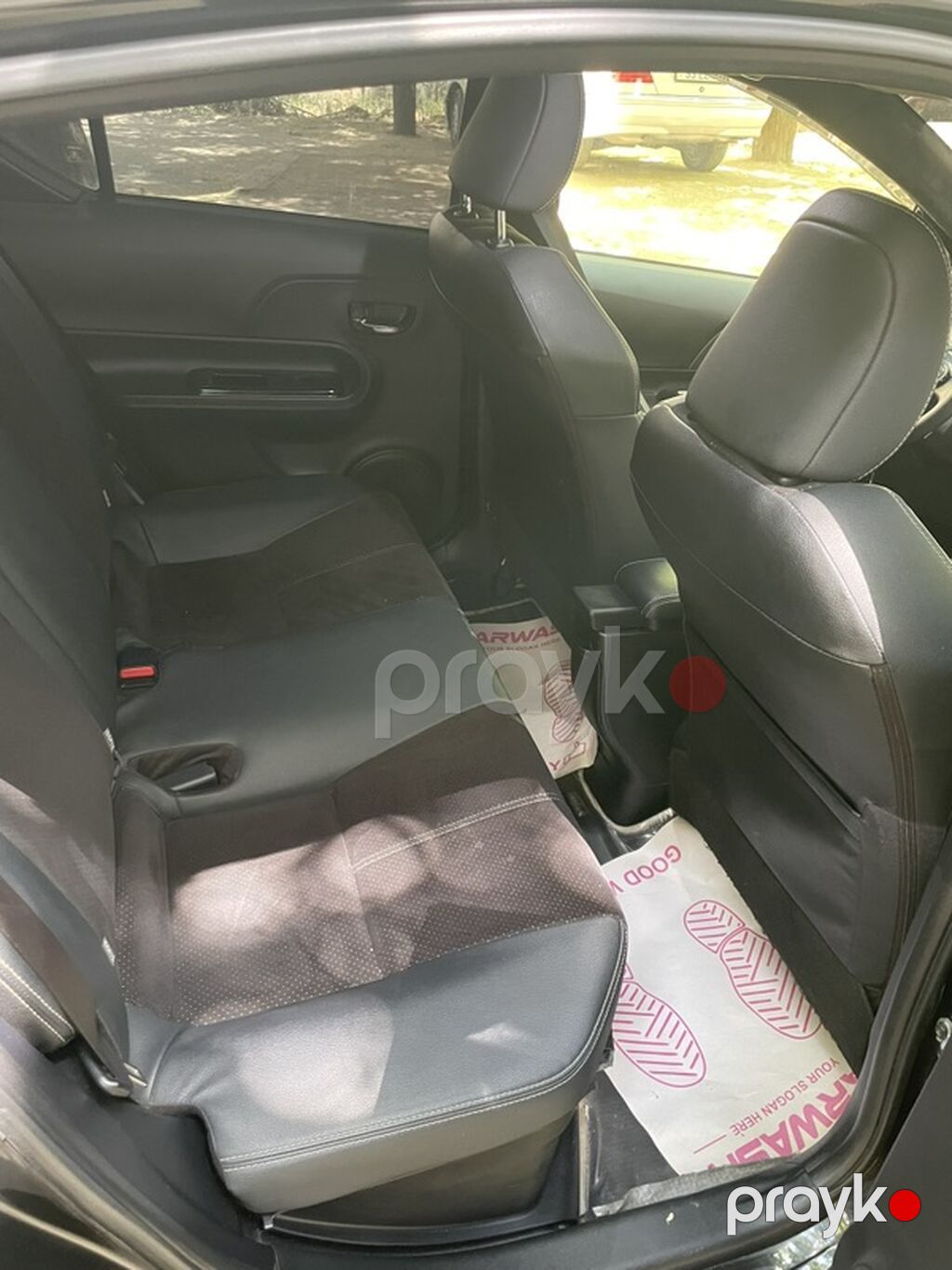 Toyota Aqua hibrid hetçbek - Korpus: 5 qapılı, qara rəng - Mühərrik — Avto, Bakı (8)