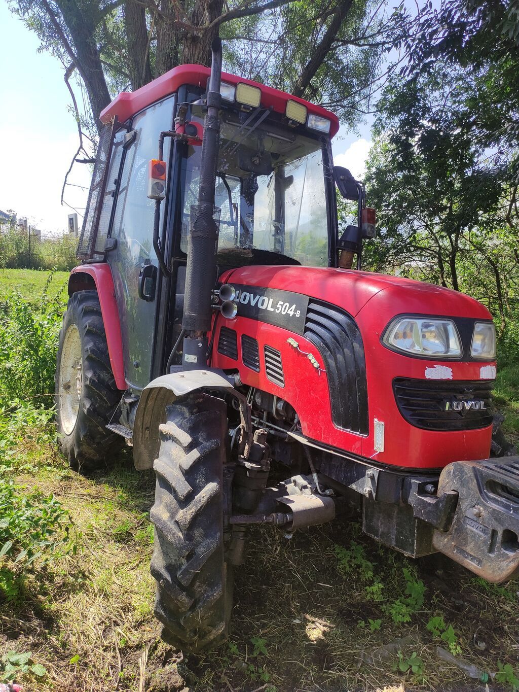 Lovol 504-B traktor - Güc sinfi: təxminən 50 a.g. (504 seriyası) -